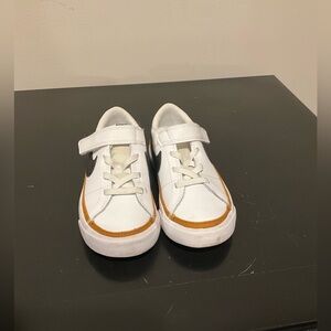 Nike Kids White and Orange Sneakers Size 10